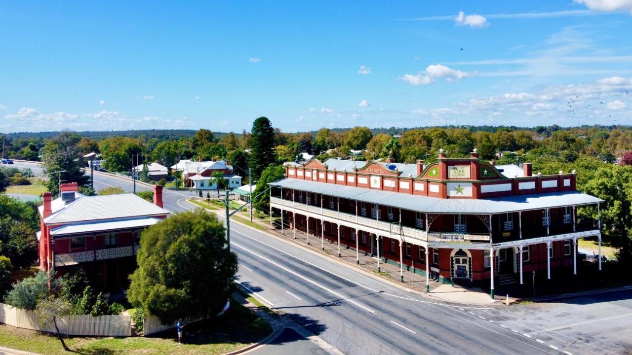 Historic Star Lodge And Station Masters House Нарандера Екстериор снимка