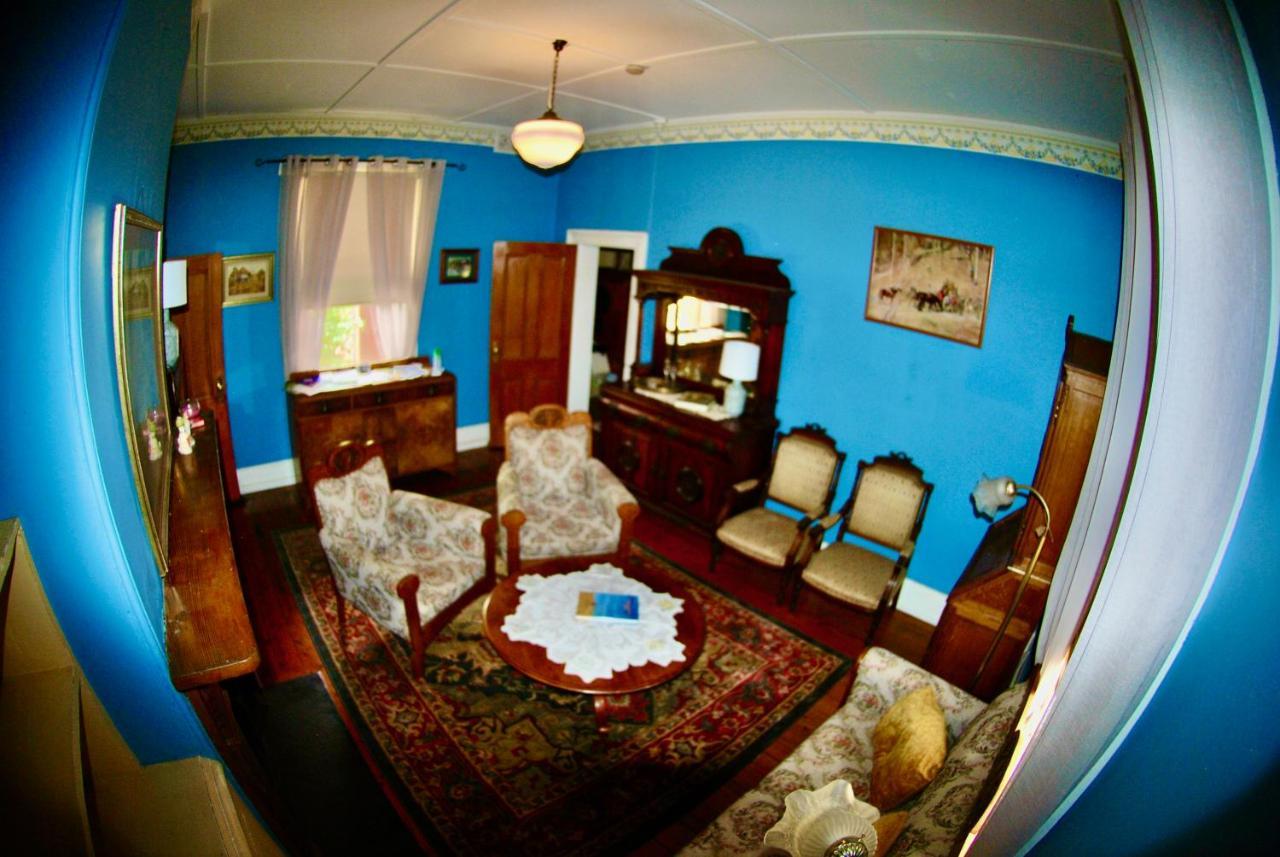 Historic Star Lodge And Station Masters House Нарандера Екстериор снимка